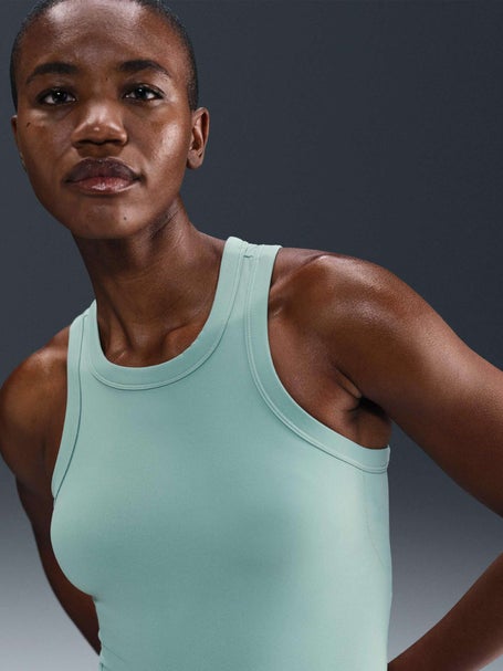 Nike Womens Fall One Fitted Crop Tank