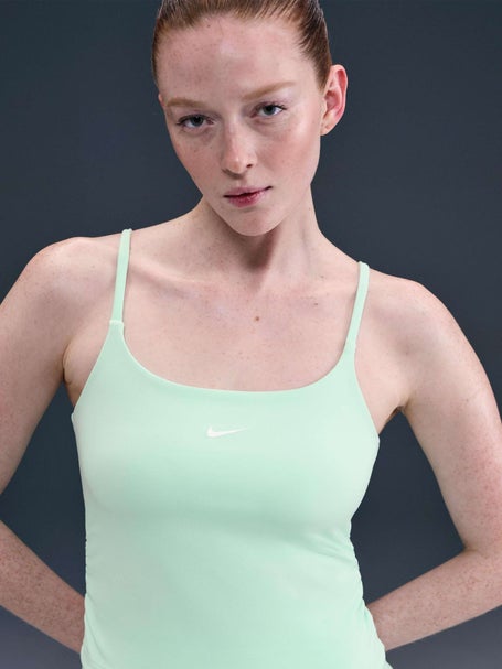 Nike Womens Fall Swoosh One Tank