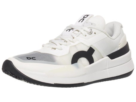 ON The Roger Pro 2 Clay White/Black Womens Shoe