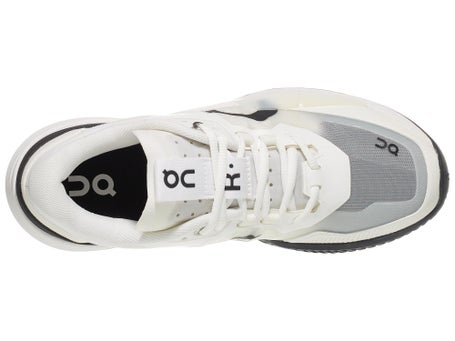 ON The Roger Pro 2 Clay White/Black Womens Shoe