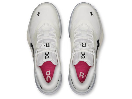 ON The Roger Pro 3 White/Black Womens Shoes