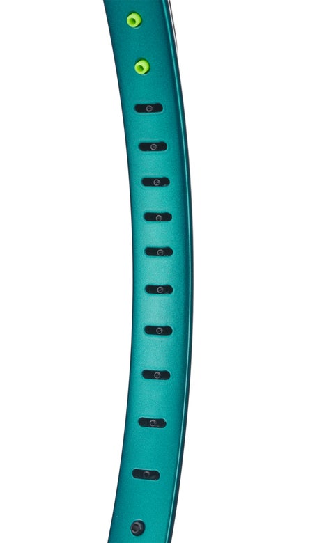 Wilson Blade 104 v9\Racquet