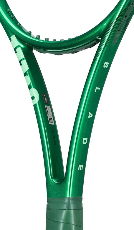 Wilson Blade Pro 98 16x19 v10\Racquet
